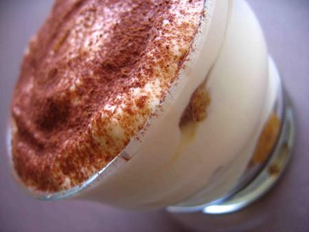 Tiramisu au thé fumé à la mousse de litchis